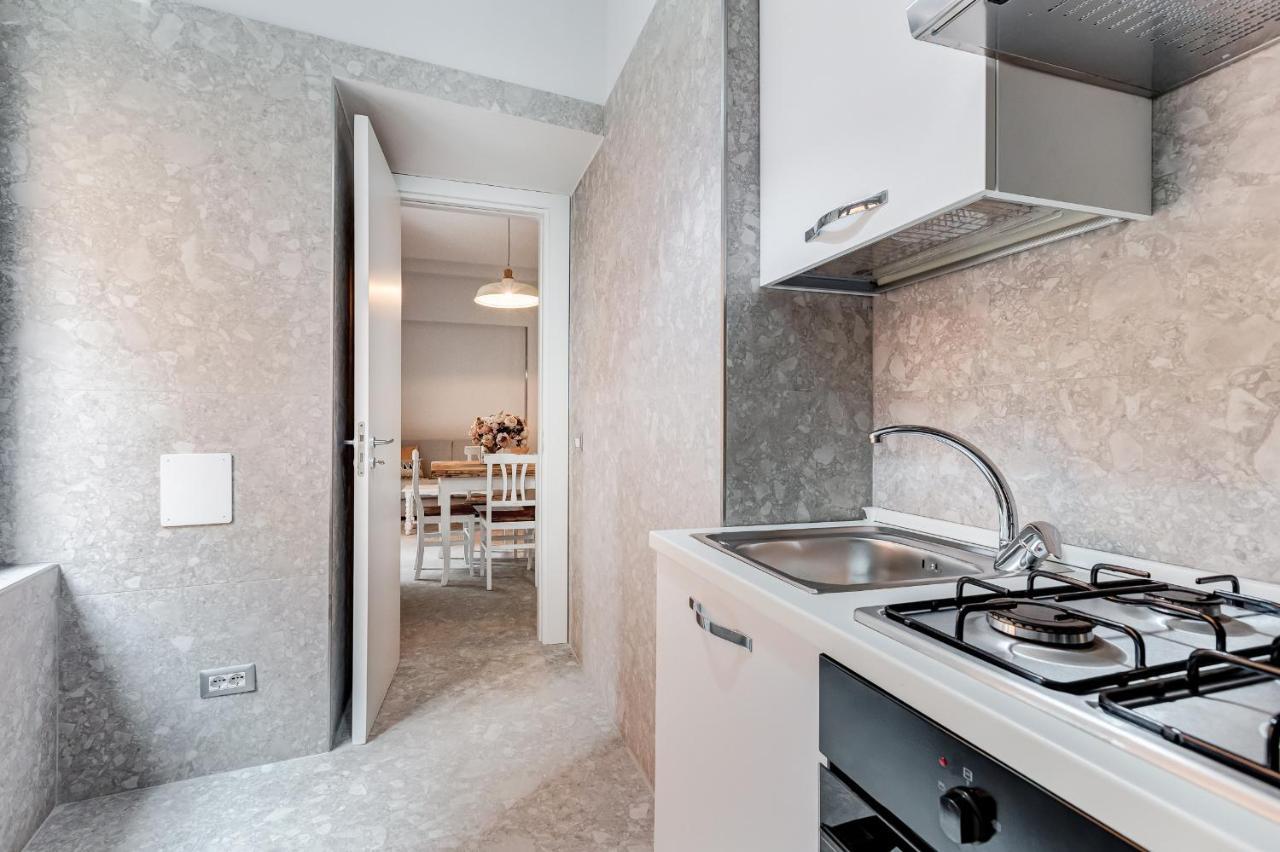 Lägenhet Crystal Trevi Fountain - Romedreamhome Rom